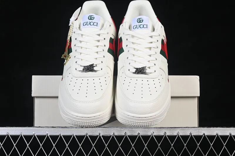 All categories Nk Air Force 1 Air Force series Nk Air Force 1 Low Air Force low-top Nike Air Force 1'07 Low Gucci co-branded white red green Air Force 1 low-top casual sneakers XY9025-015